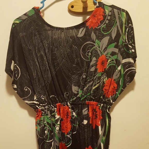 Flowy Floral Short Sleeve Dress - Picture 2 of 5